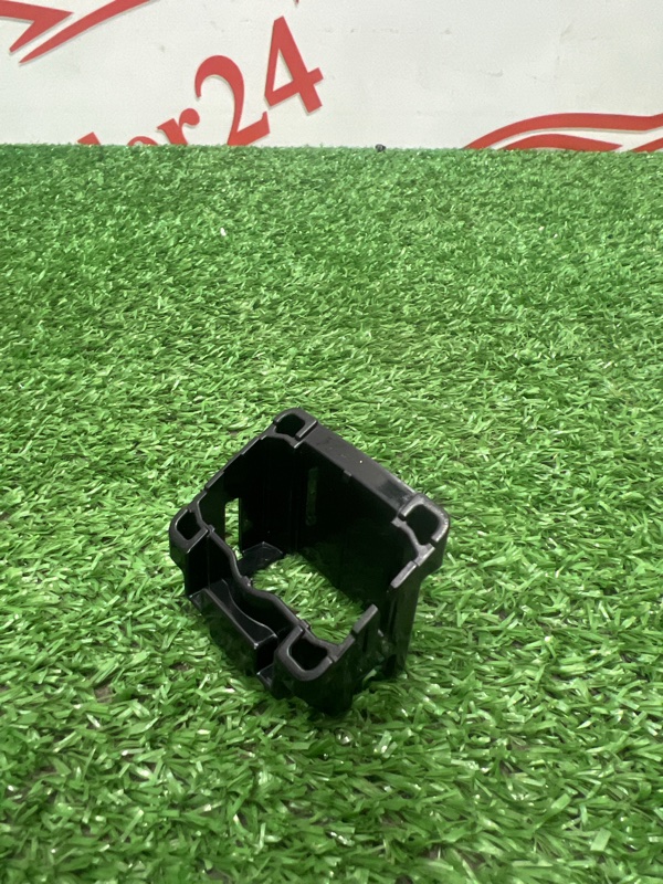 Крепление форсунки омывателя, 450 рублей, Красноярск