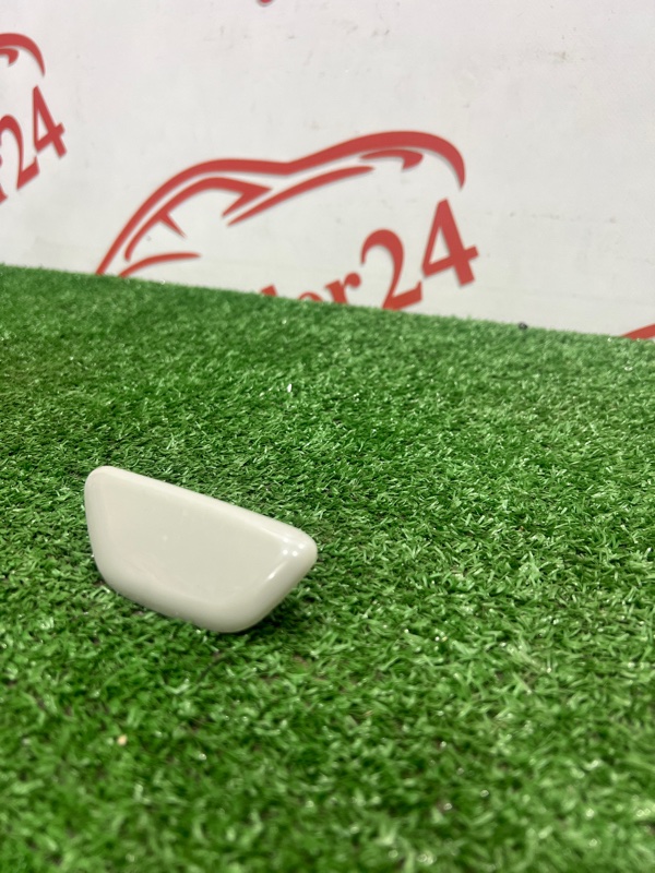 Крышка форсунки омывателя фар, 1000 рублей, Красноярск