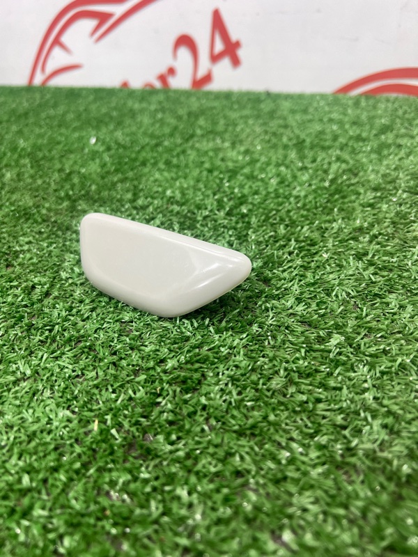 Крышка форсунки омывателя фар, 1000 рублей, Красноярск