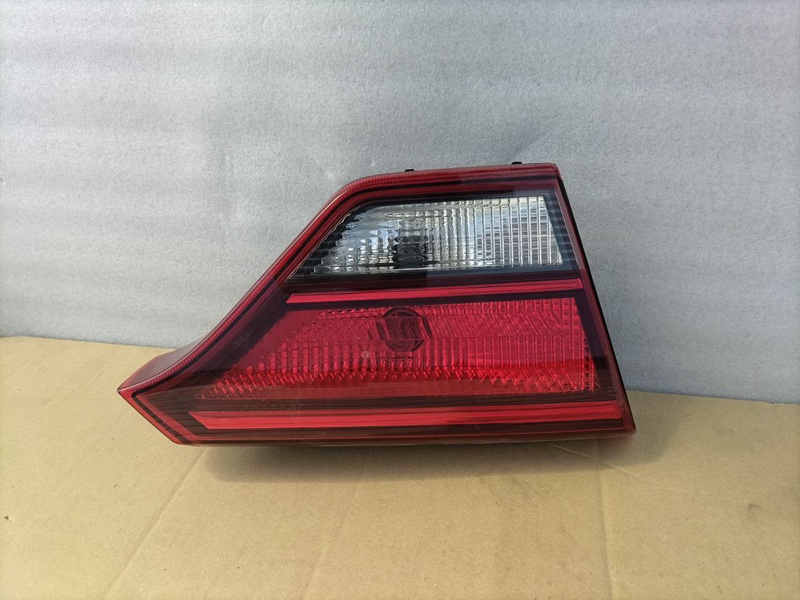 Фонарь в крышку багажника, 5000 рублей, Кузнецово