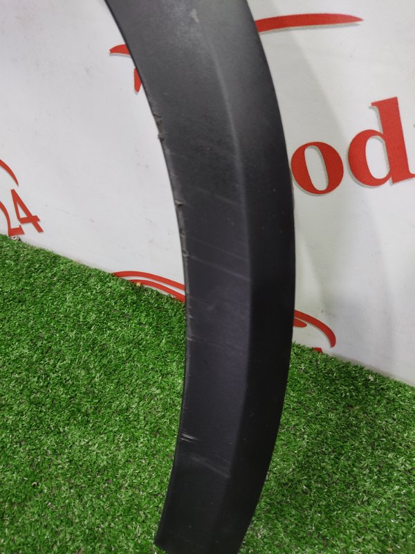 Накладка крыла, 1000 рублей, Красноярск