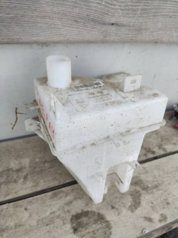 бачок омывателя, 1000 рублей, Красноярск