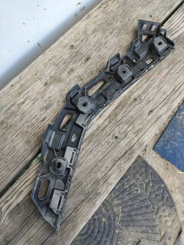 Крепление бампера, 500 рублей, Красноярск