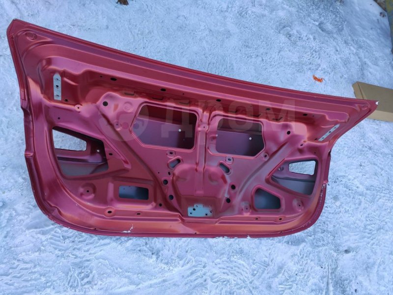 Крышка багажника, 2000 рублей, Красноярск