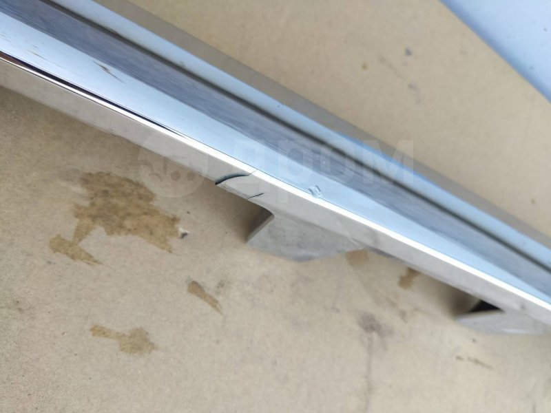 Молдинг крышки багажника, 2000 рублей, Красноярск