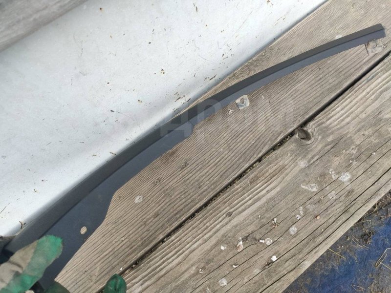 Накладка крыла, 1000 рублей, Красноярск