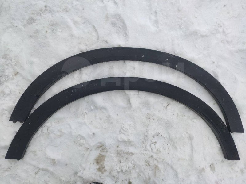 Накладка крыла, 1000 рублей, Красноярск