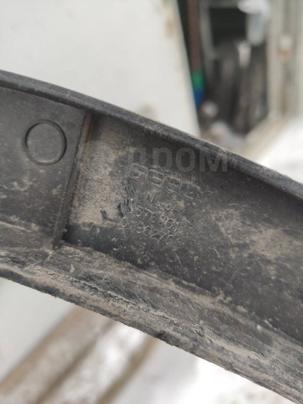 Накладка крыла, 1000 рублей, Красноярск