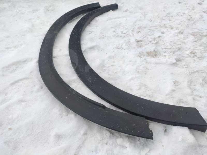 Накладка крыла, 1000 рублей, Красноярск