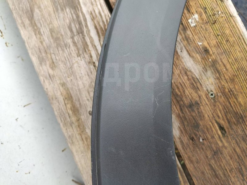 Накладка крыла, 1000 рублей, Красноярск