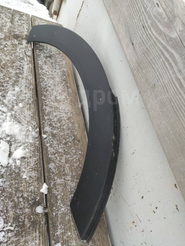 Накладка крыла, 1000 рублей, Красноярск