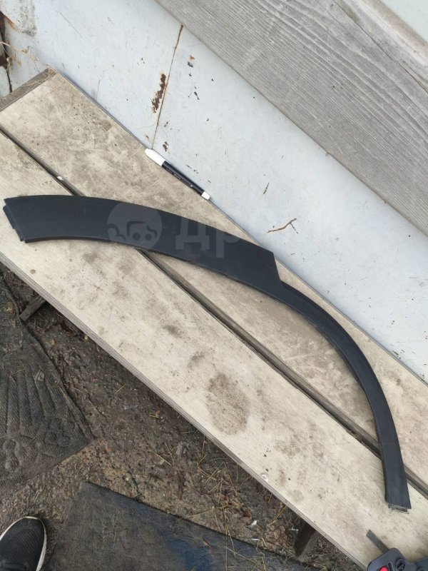 Накладка крыла, 1000 рублей, Красноярск