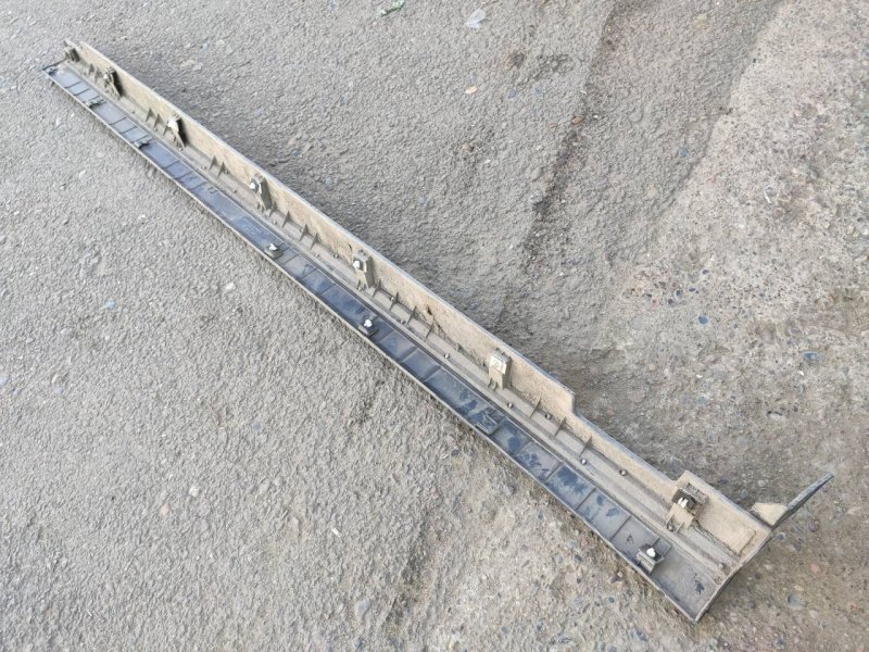 Накладка порога, 2000 рублей, Красноярск