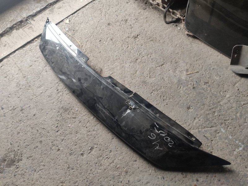 Накладка решетки радиатора, 2000 рублей, Красноярск