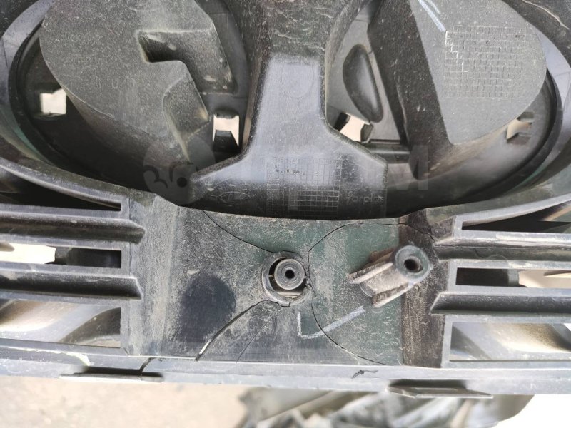 Решетка радиатора, 1000 рублей, Красноярск