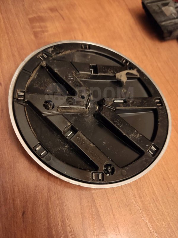 Эмблема крышки багажника, 1000 рублей, Красноярск