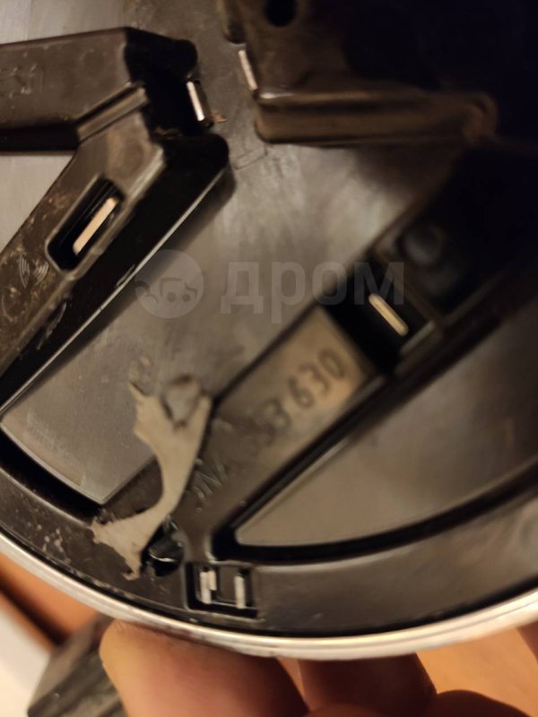 Эмблема крышки багажника, 1000 рублей, Красноярск