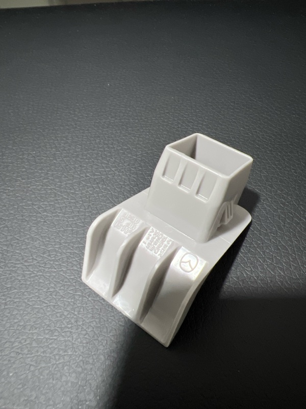 Клипса кузова, 200 рублей, Красноярск