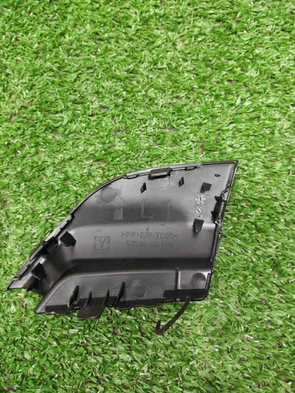 Заглушка буксировочного крюка, 500 рублей, Красноярск