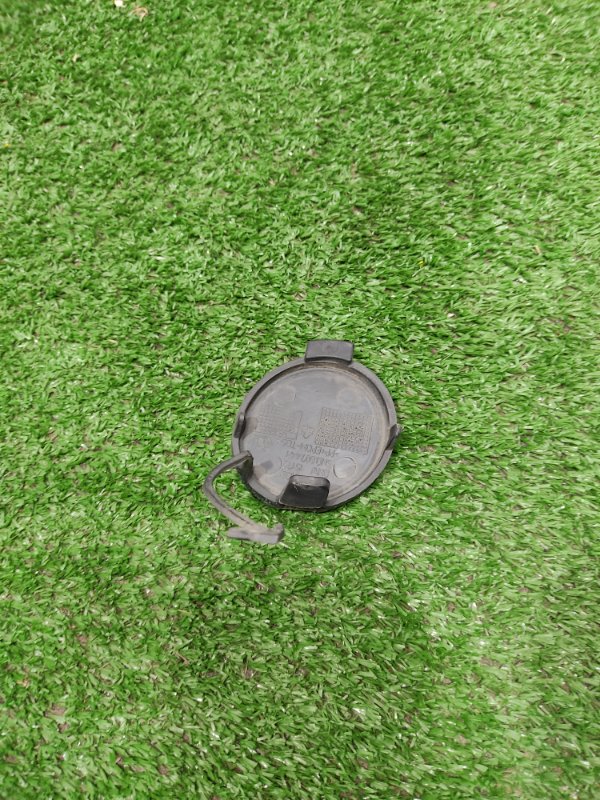 Заглушка буксировочного крюка, 1000 рублей, Красноярск