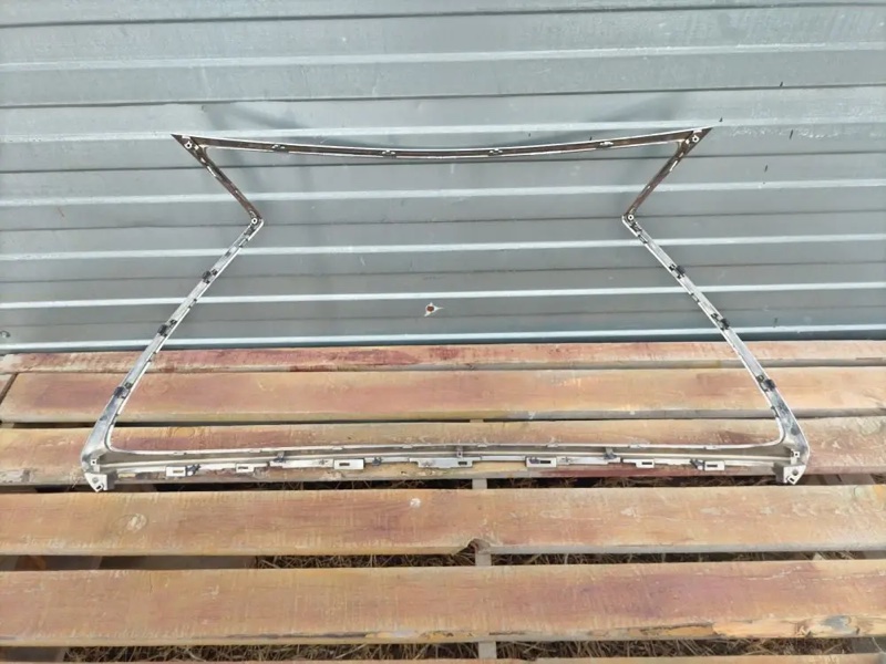 Молдинг решетки радиатора, 8000 рублей, Кузнецово