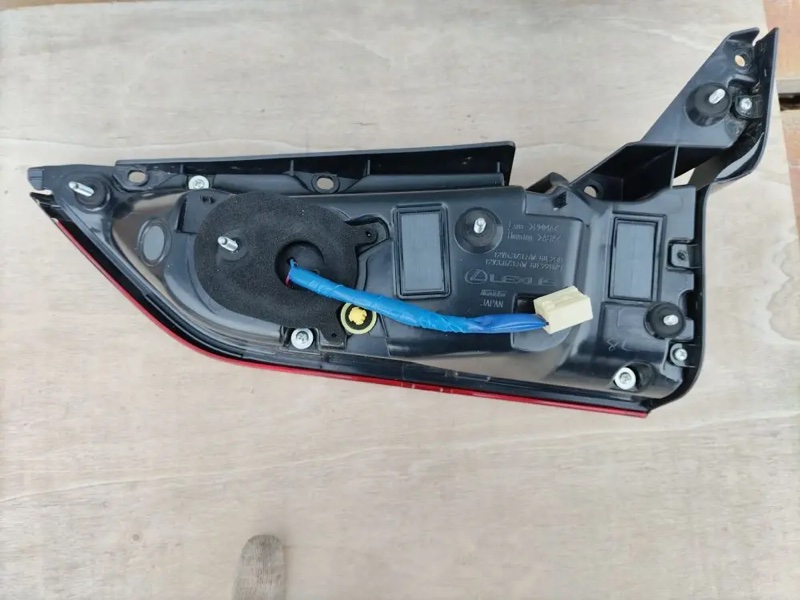 Фонарь в крышку багажника, 30000 рублей, Кузнецово