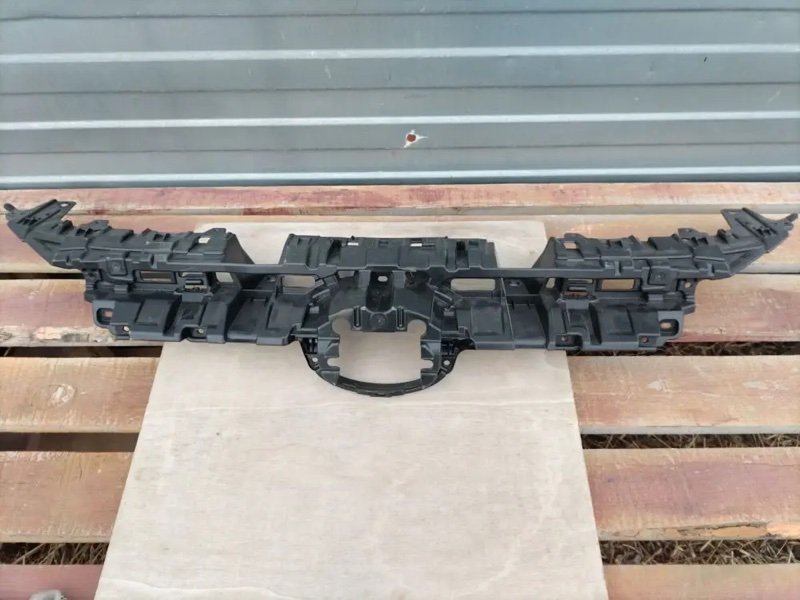 Кронштейн решетки радиатора, 3000 рублей, Кузнецово