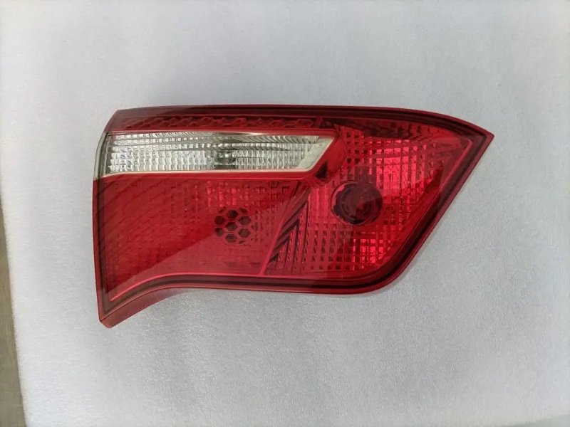 Фонарь в крышку багажника, 3000 рублей, Кузнецово