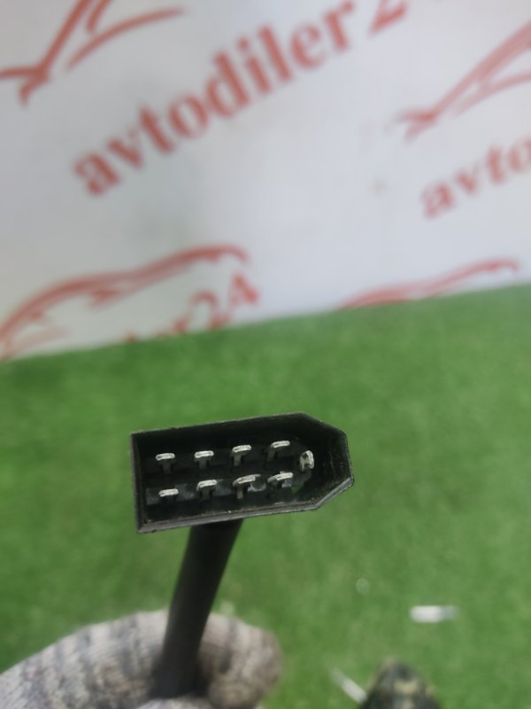 Подрулевой переключатель поворотников, 1000 рублей, Красноярск