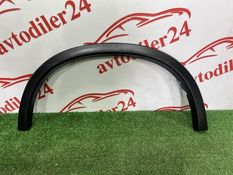 Накладка крыла, 1000 рублей, Красноярск