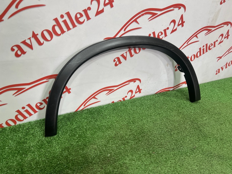 Накладка крыла, 1000 рублей, Красноярск