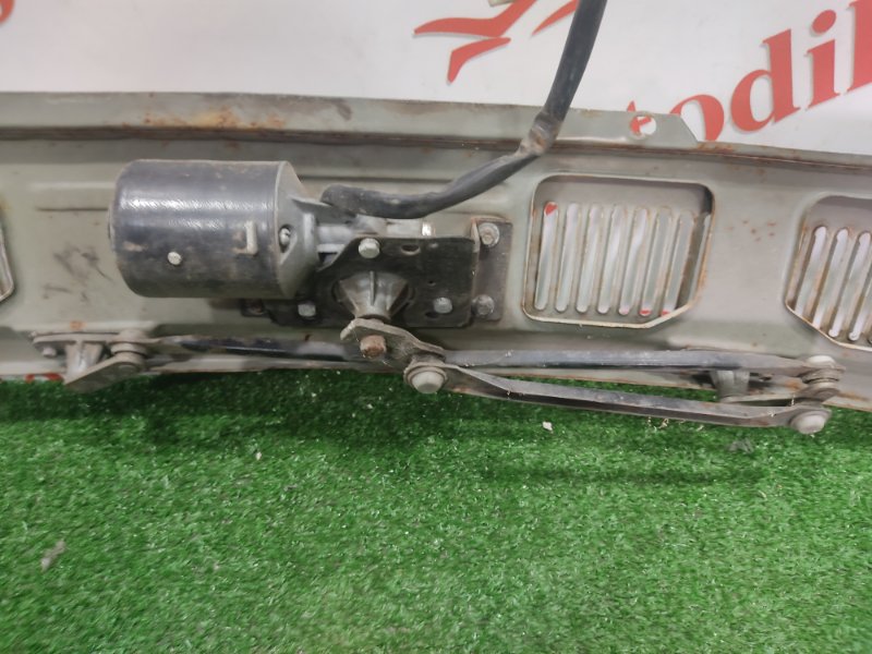 Трапеция дворников, 1000 рублей, Красноярск