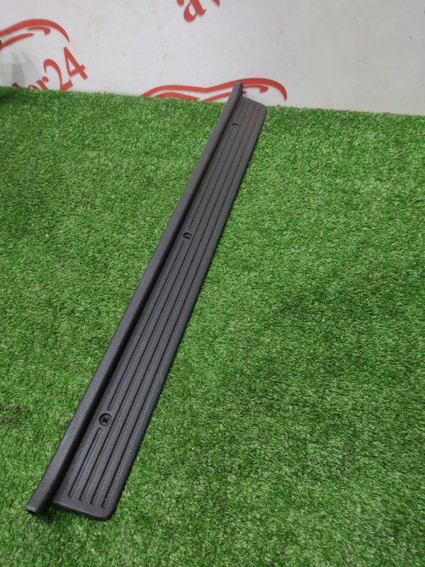 Накладка порога, 500 рублей, Красноярск