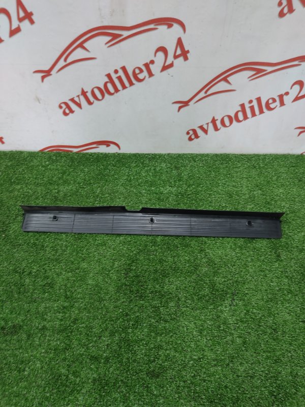 Накладка порога, 500 рублей, Красноярск