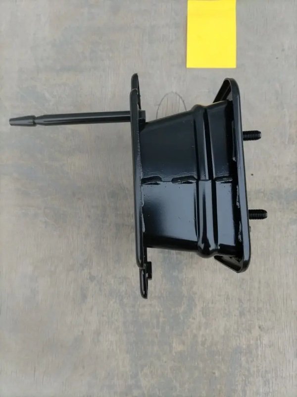 Кронштейн усилителя бампера, 3000 рублей, Кузнецово