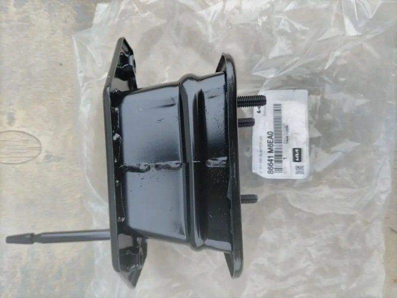 Кронштейн усилителя бампера, 3000 рублей, Кузнецово