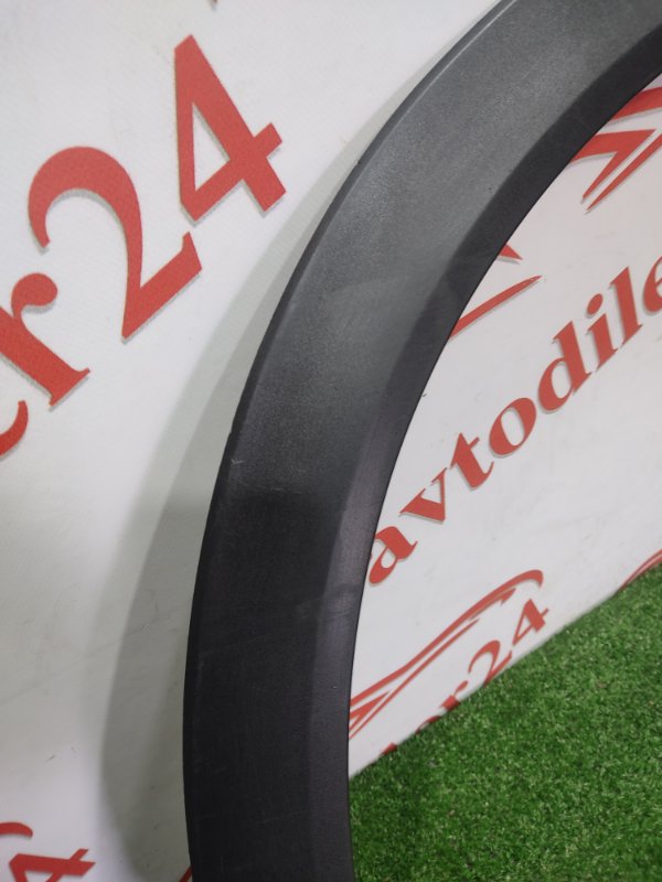 Накладка крыла, 1000 рублей, Красноярск