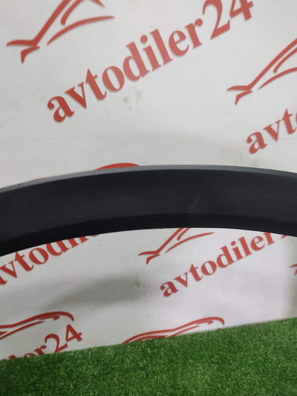 Накладка крыла, 1000 рублей, Красноярск