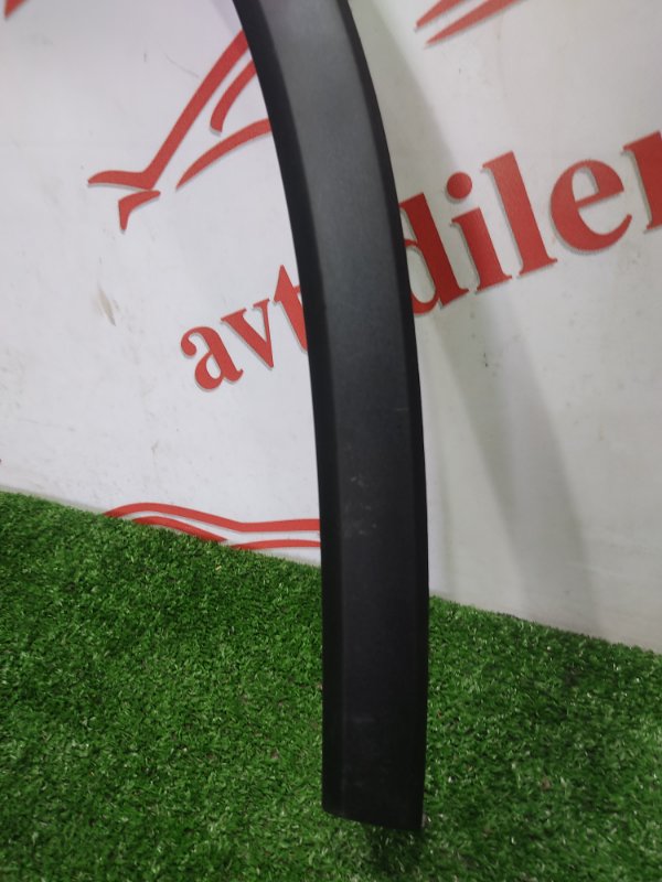 Накладка крыла, 1000 рублей, Красноярск