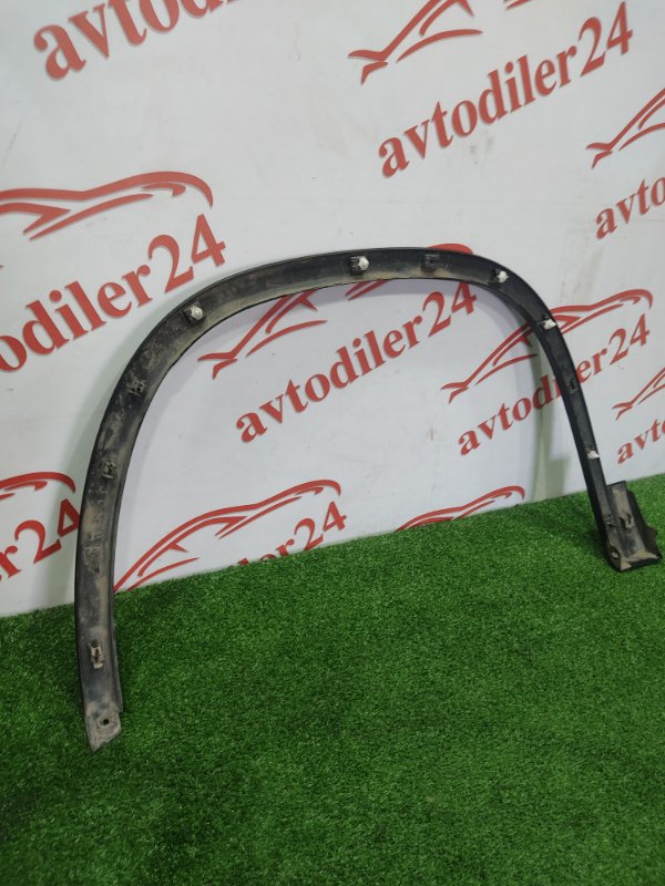 Накладка крыла, 1000 рублей, Красноярск