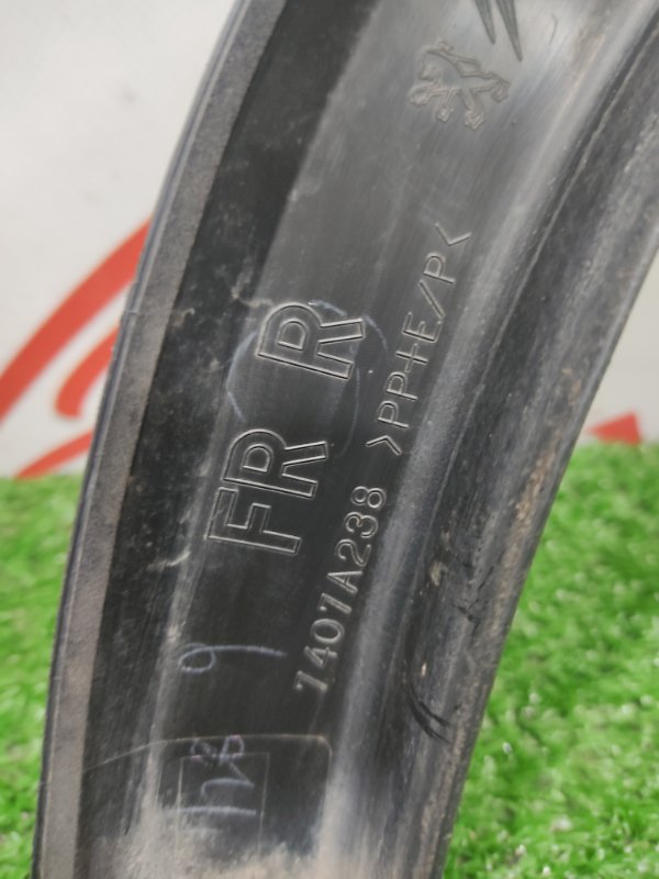 Накладка крыла, 3000 рублей, Красноярск