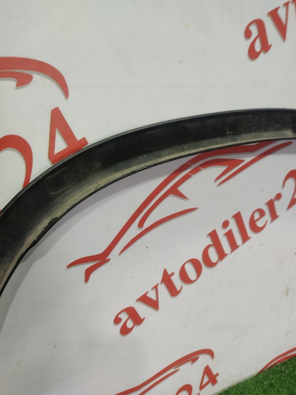 Накладка крыла, 1000 рублей, Красноярск