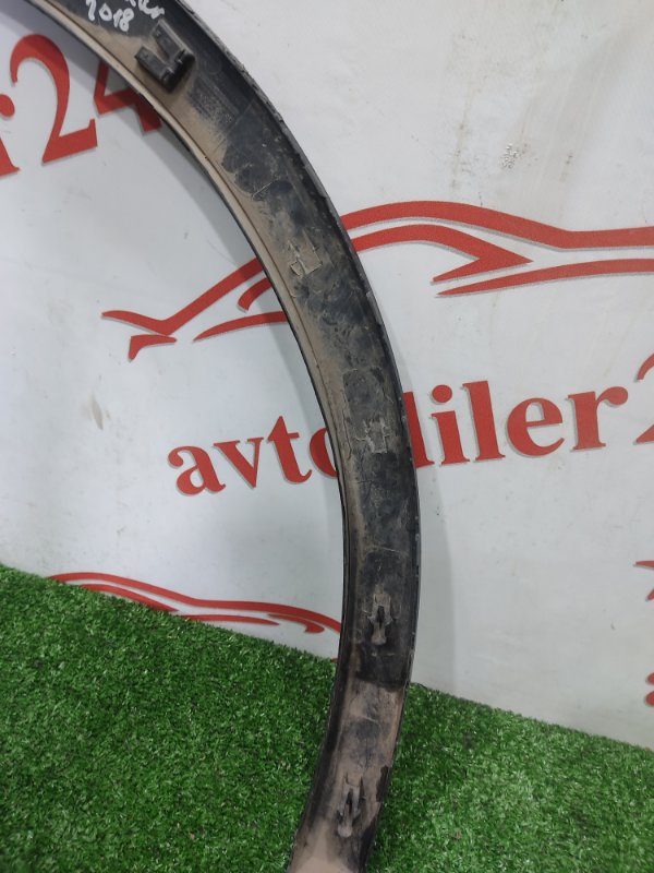 Накладка крыла, 1000 рублей, Красноярск