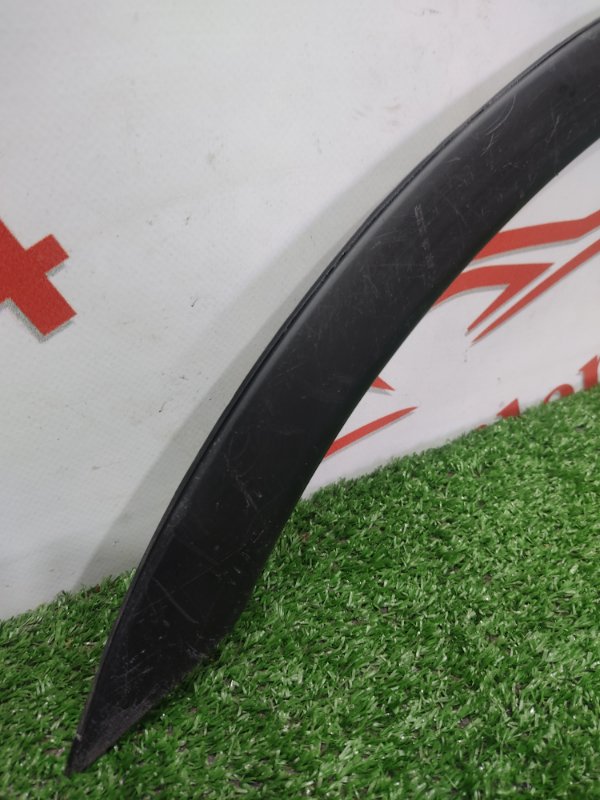 Накладка крыла, 1000 рублей, Красноярск