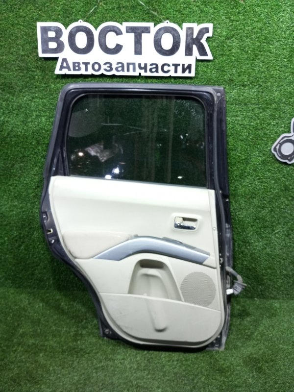 Дверь, 10000 рублей, Пешки