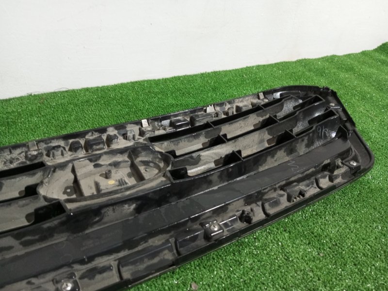 Решетка радиатора, 5000 рублей, Пешки