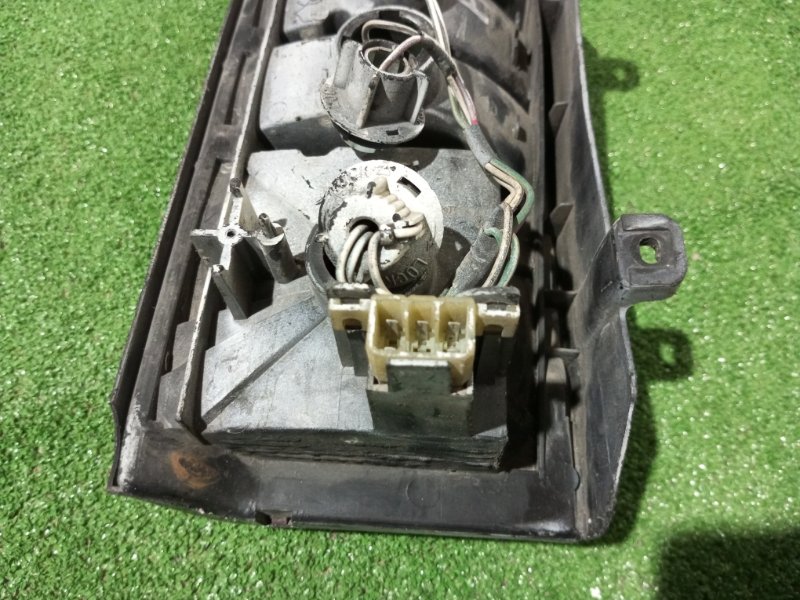 Стоп-сигнал, 5000 рублей, Пешки