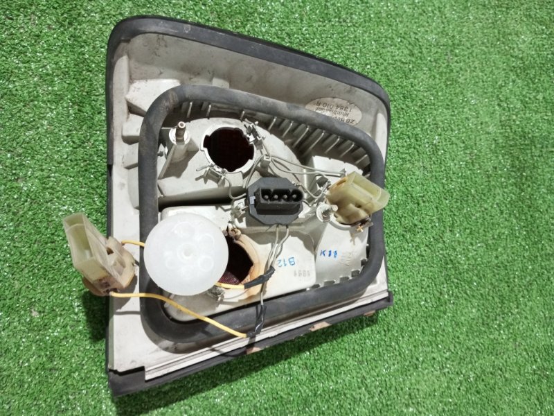 Стоп-сигнал, 2000 рублей, Пешки