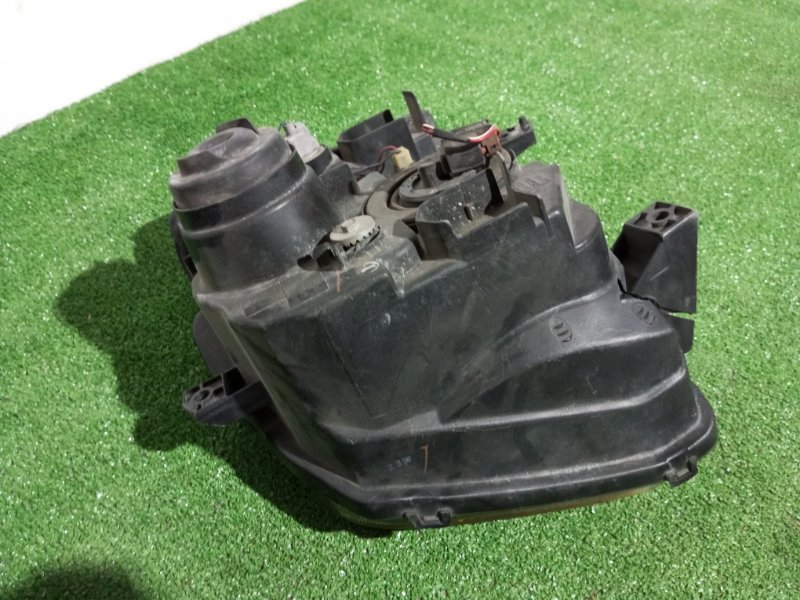 Фара, 2000 рублей, Пешки