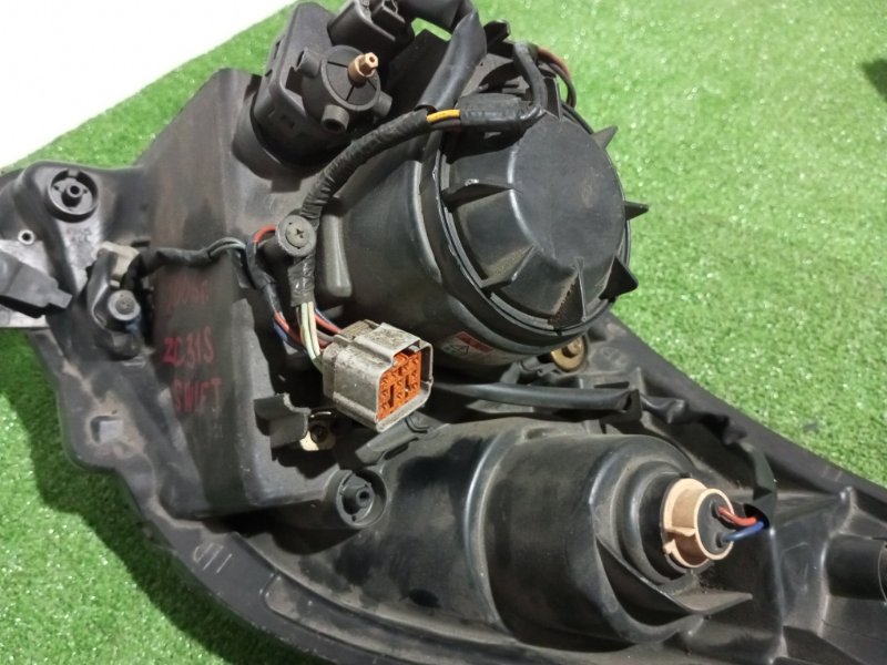 Фара ксеноновая, 5000 рублей, Пешки